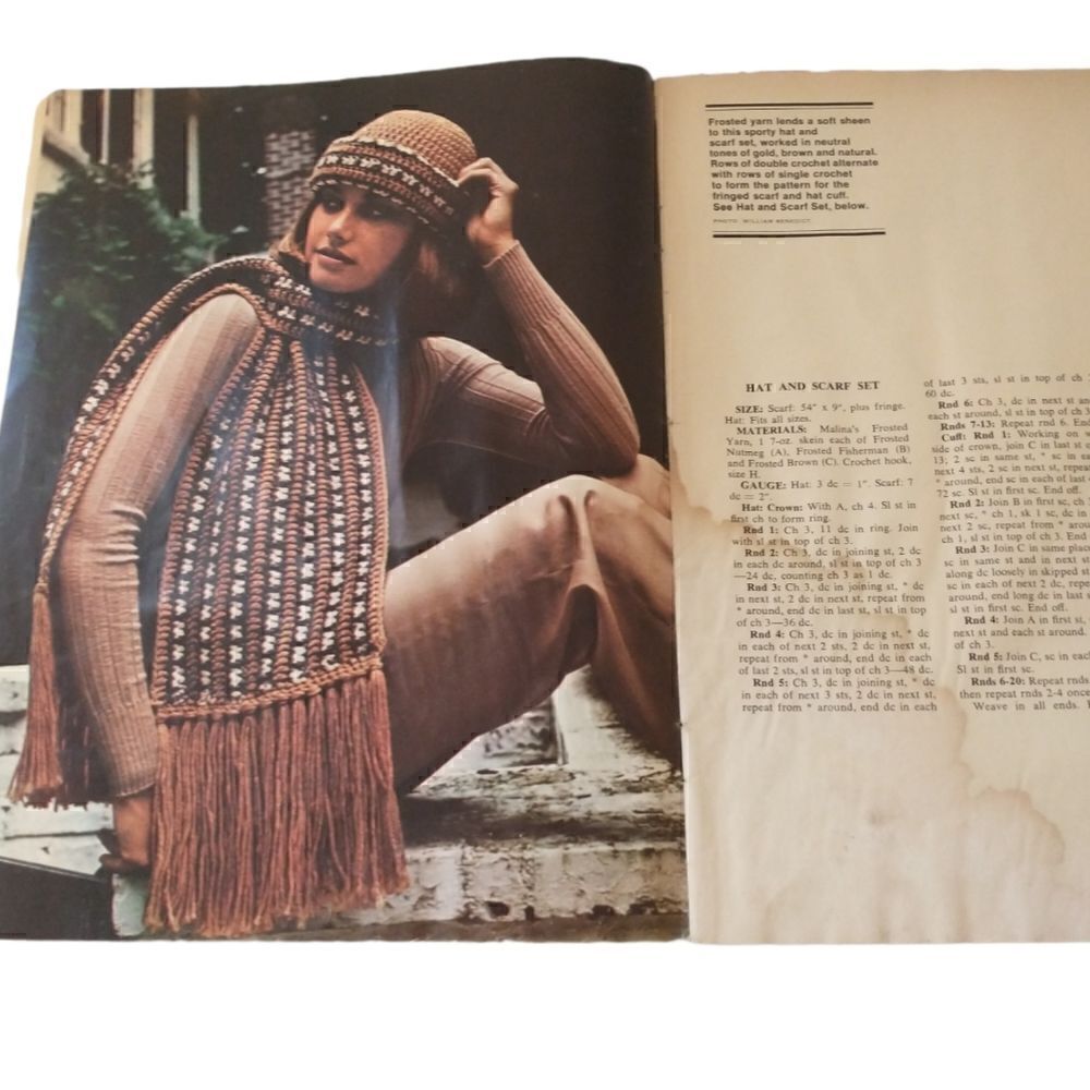 1976 McCall's Stitchery Quick Crochet Volume IV Patterns Hat Scarf Pillow Vests. - Picture 8 of 9